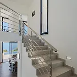 Gorgeous In *