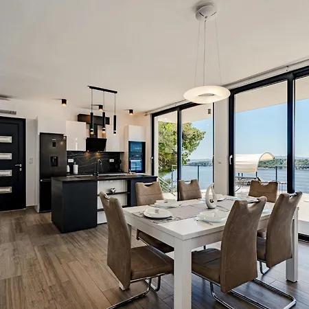 Дом отдыха Cozy In With House Sea View *