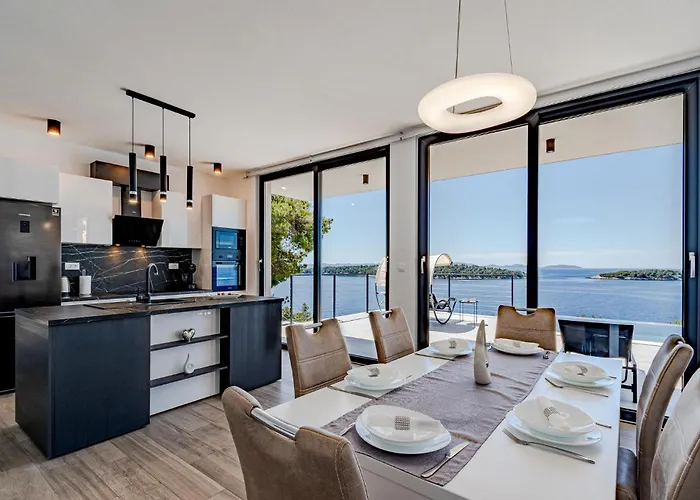 Cozy In With House Sea View בית נופש *