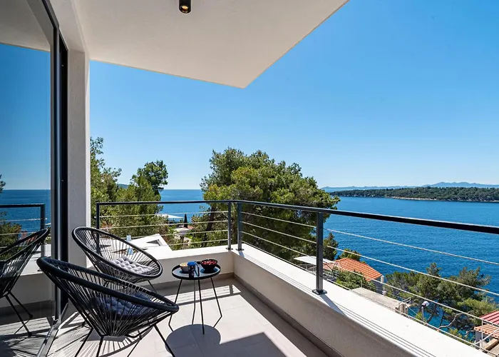 Cozy In With House Sea View בית נופש *
