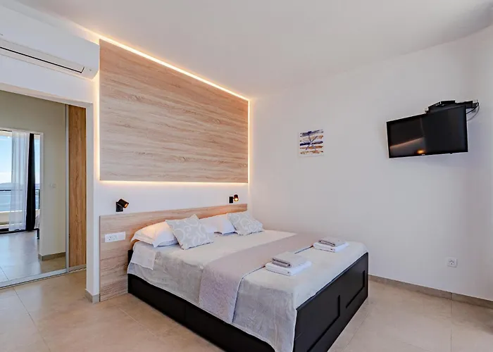 Cozy In With House Sea View