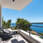 Gorgeous In Holiday home *
