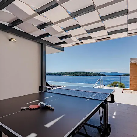 Cozy In With House Sea View