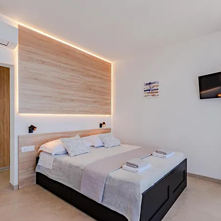 Cozy In With House Sea View