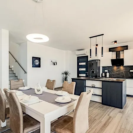 Сasa de vacaciones Cozy In With House Sea View