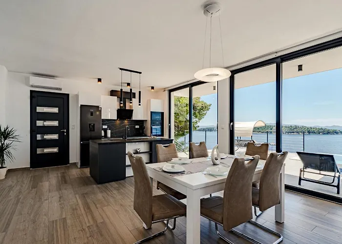 Feriehus Cozy In With House Sea View *