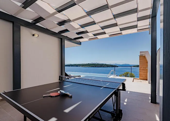 Cozy In With House Sea View